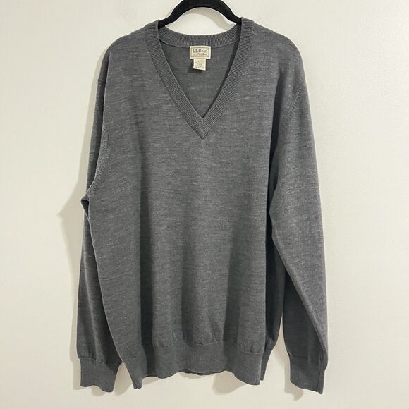 LL Bean Merino Wool Sweater Size L Gray V Neck Classic Minimalist Business - Picture 1 of 6